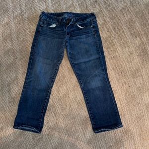 AE Dark wash Artist crop jeans size 12 womens